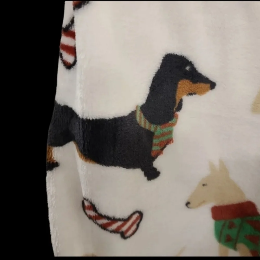 POMERANIAN Pom Retriever Lab Akita Dachshund Dog Christmas Tassel Throw Blanket